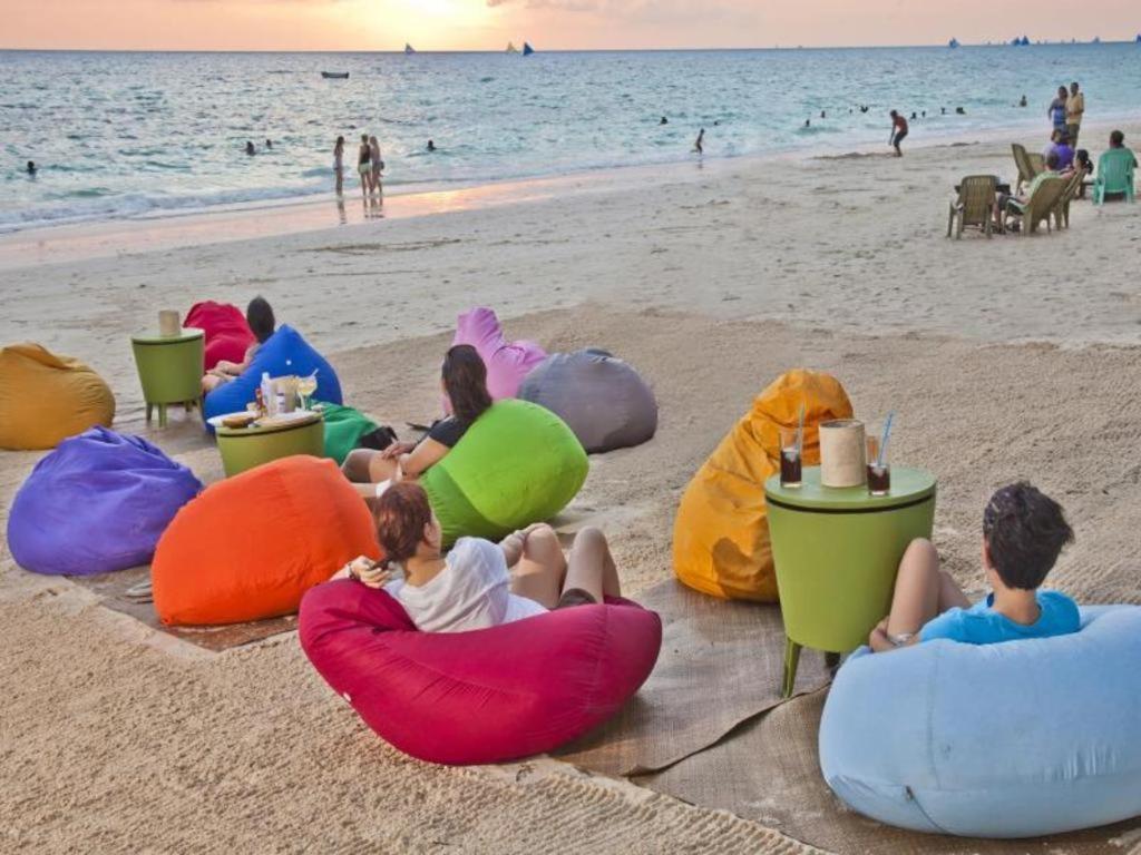B Pod Hotel Manoc-Manoc Bagian luar foto